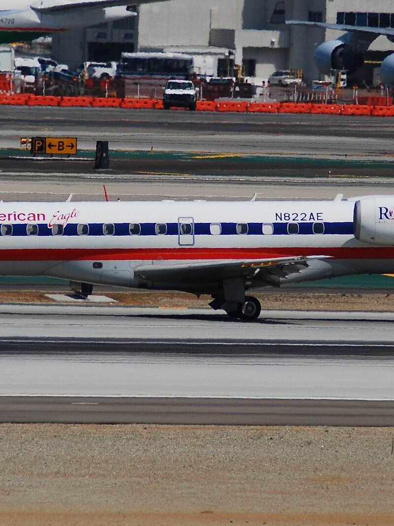 N822AE - Embraer