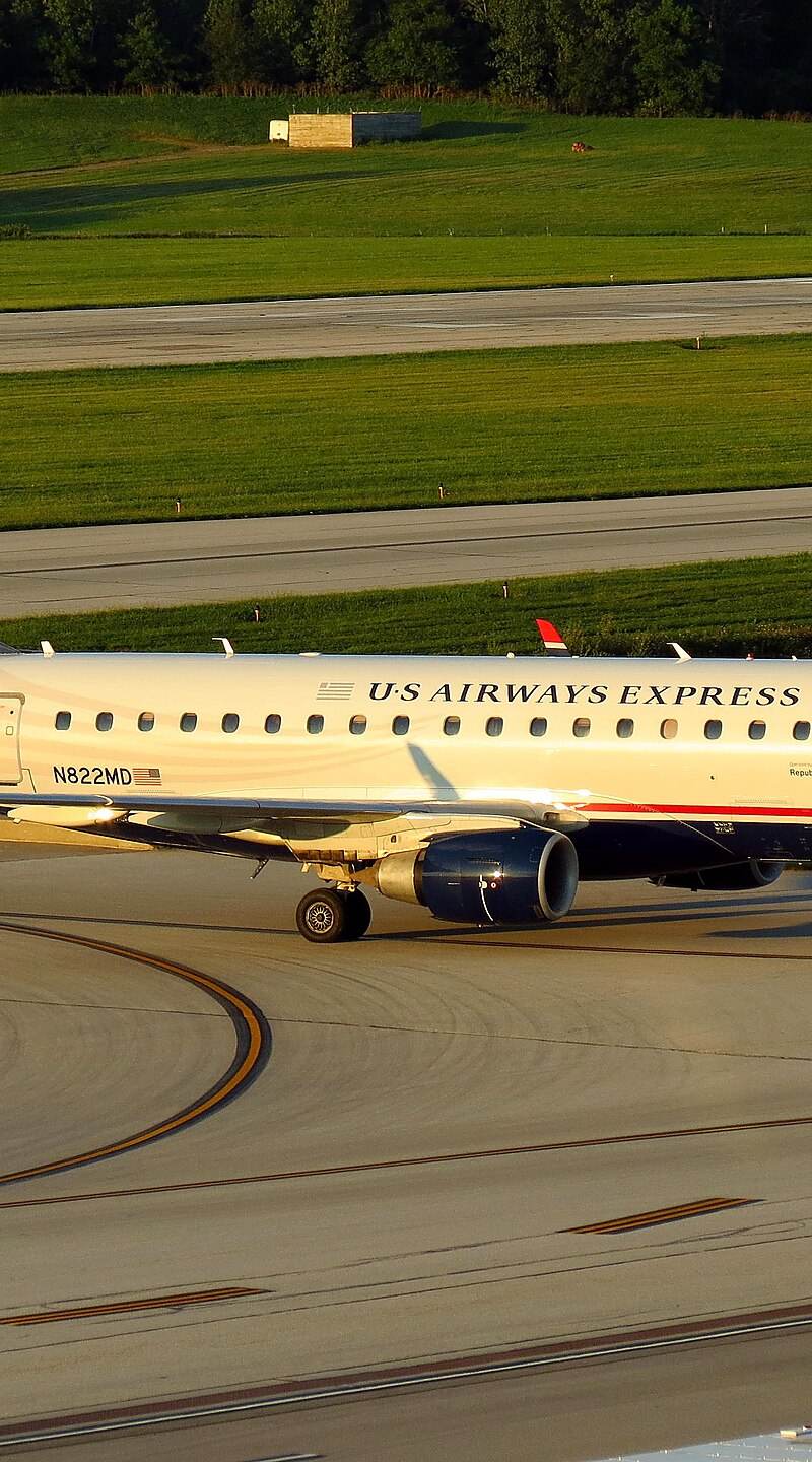 N822MD - Embraer