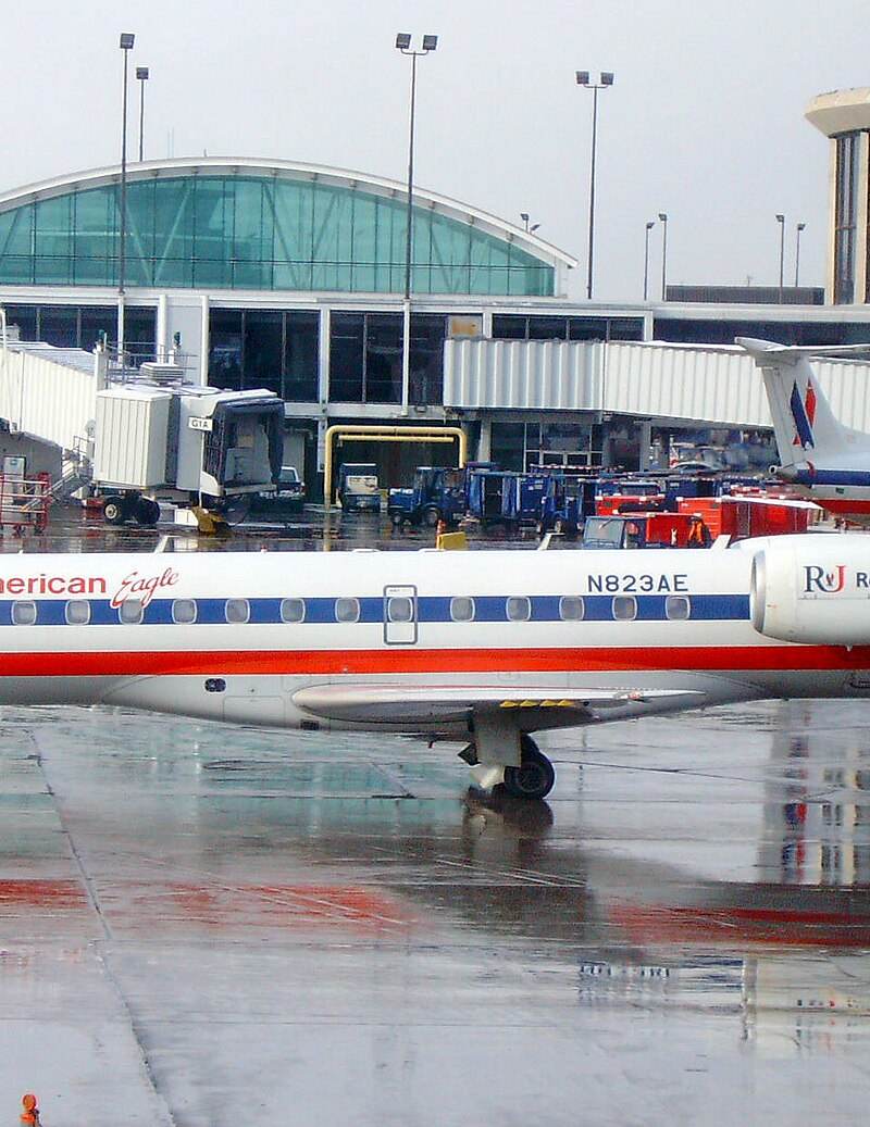 N823AE - Aircraft