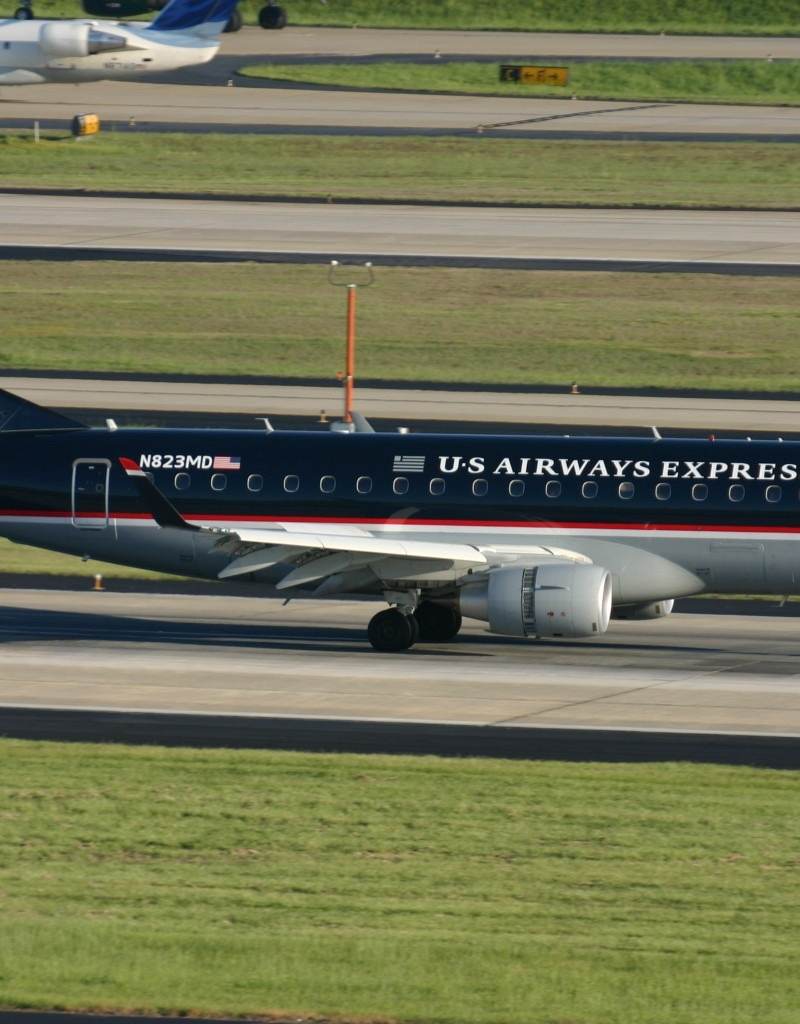 N823MD - Embraer