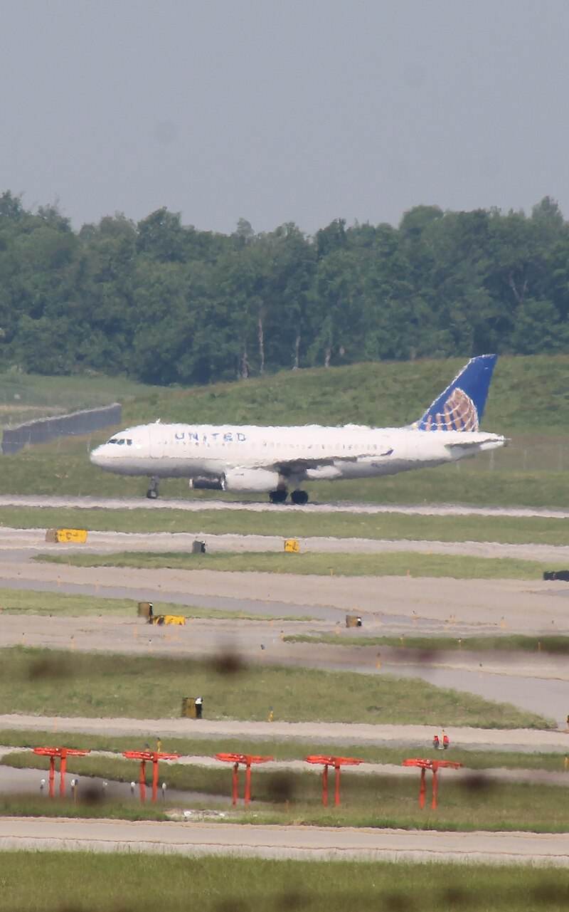 N823UA - Airbus