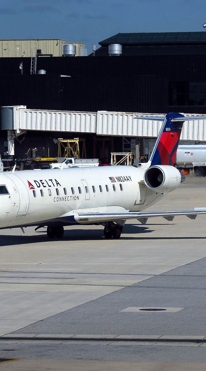 N824AY - Bombardier