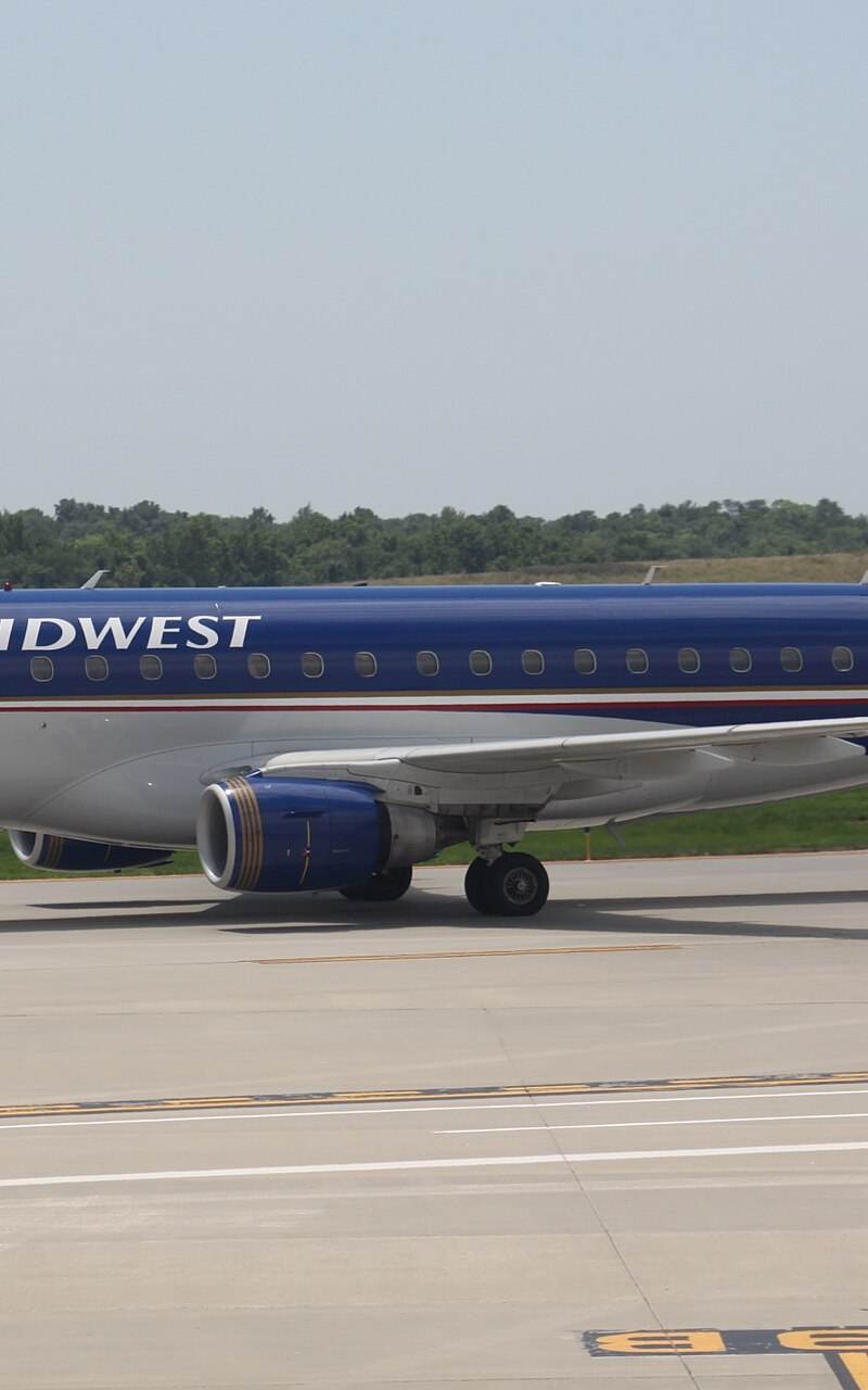 N824MD - Embraer
