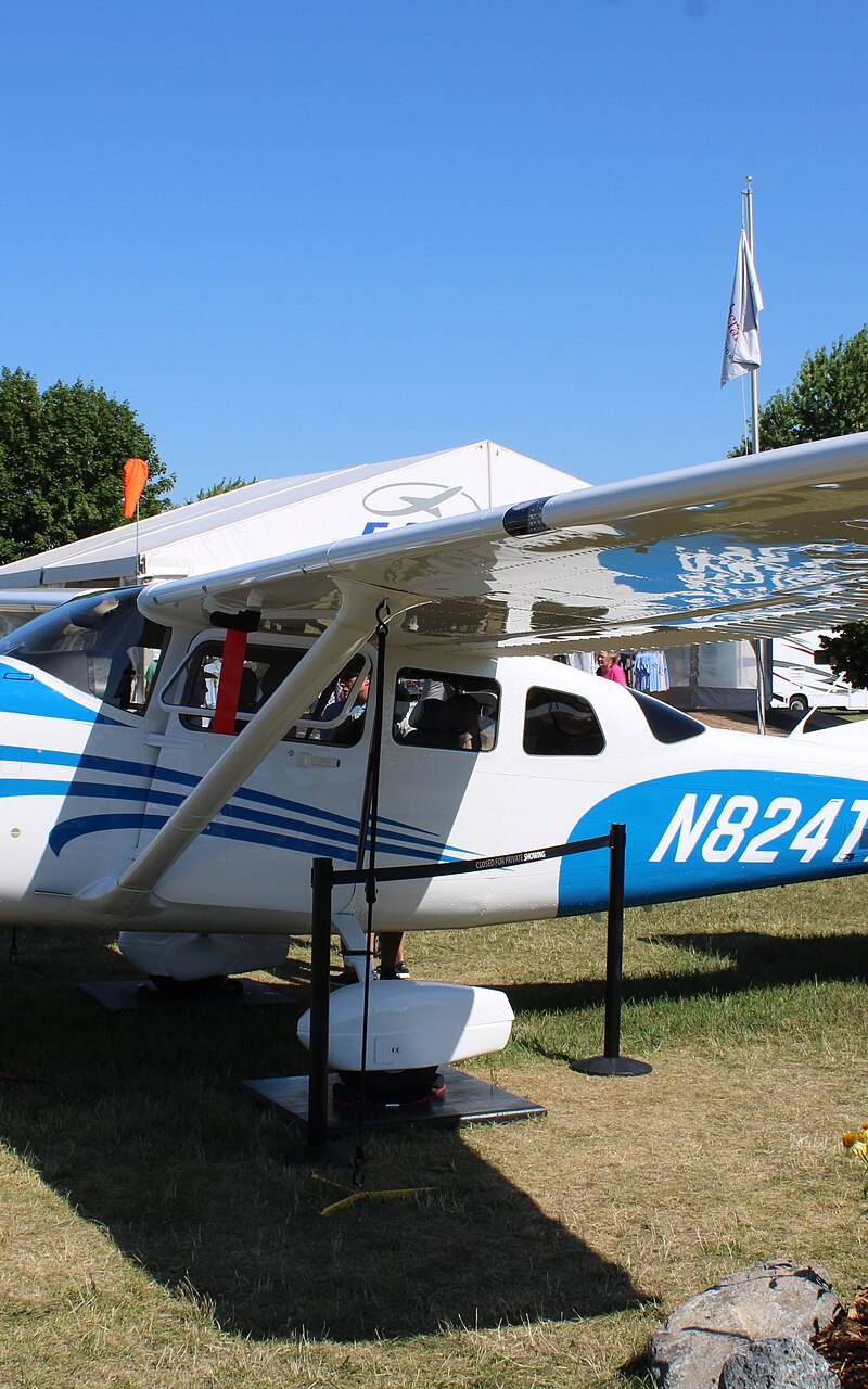 N824TA - Aircraft