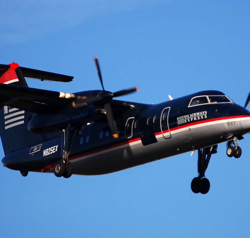 N825EX - De Havilland