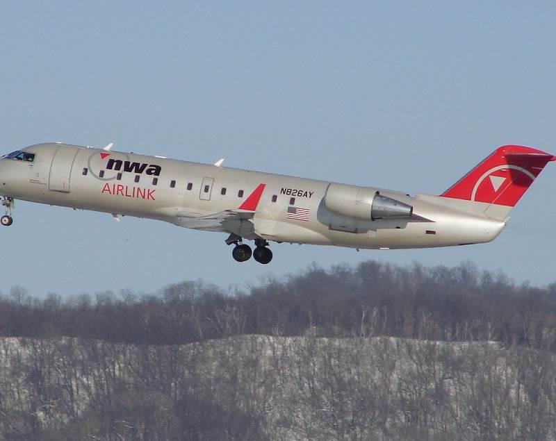 N826AY - Bombardier
