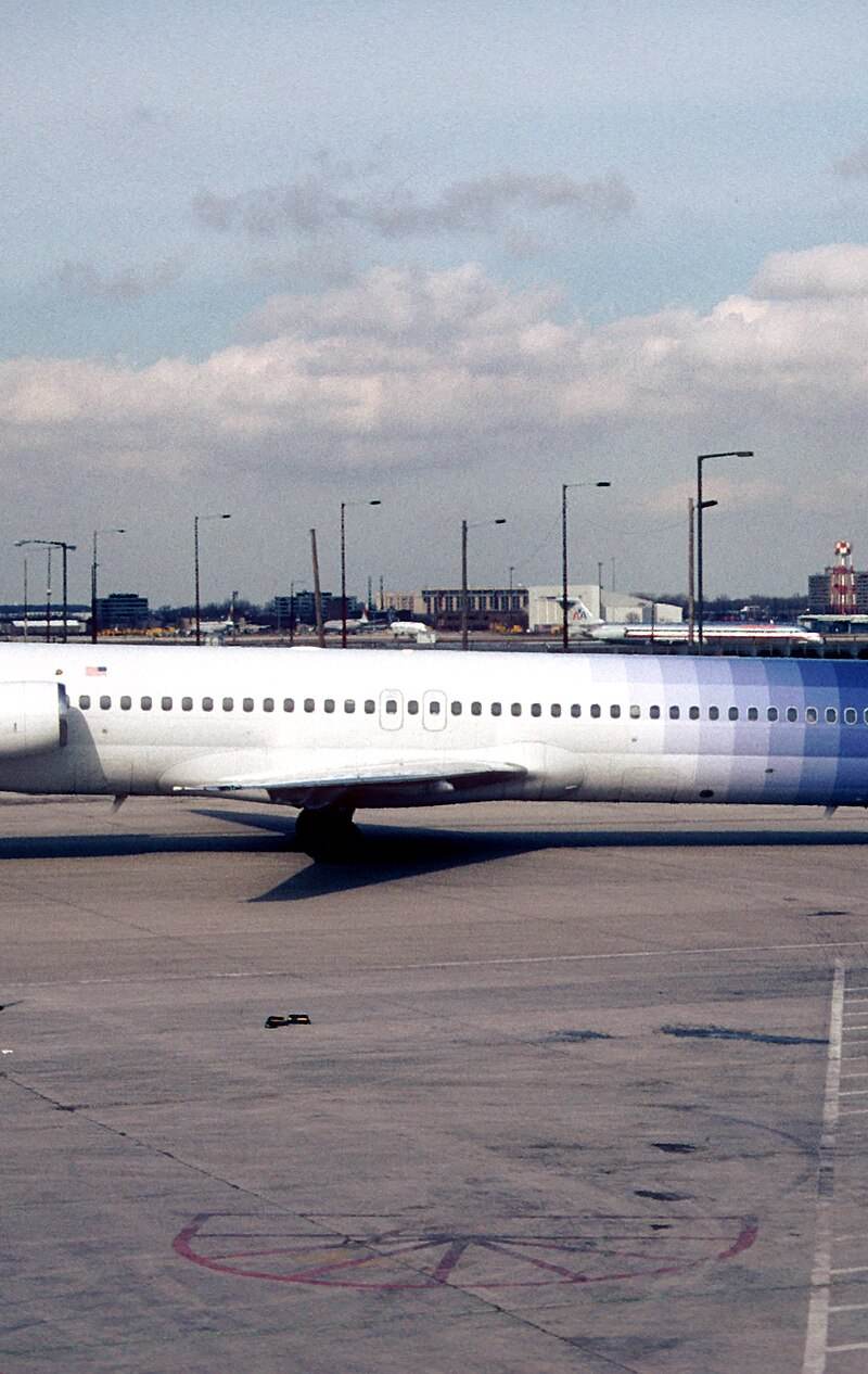 N826NK - Douglas
