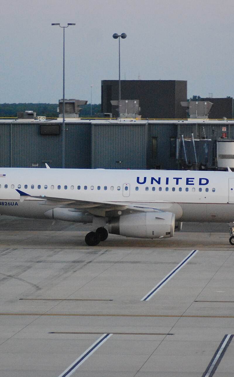 N826UA - Airbus