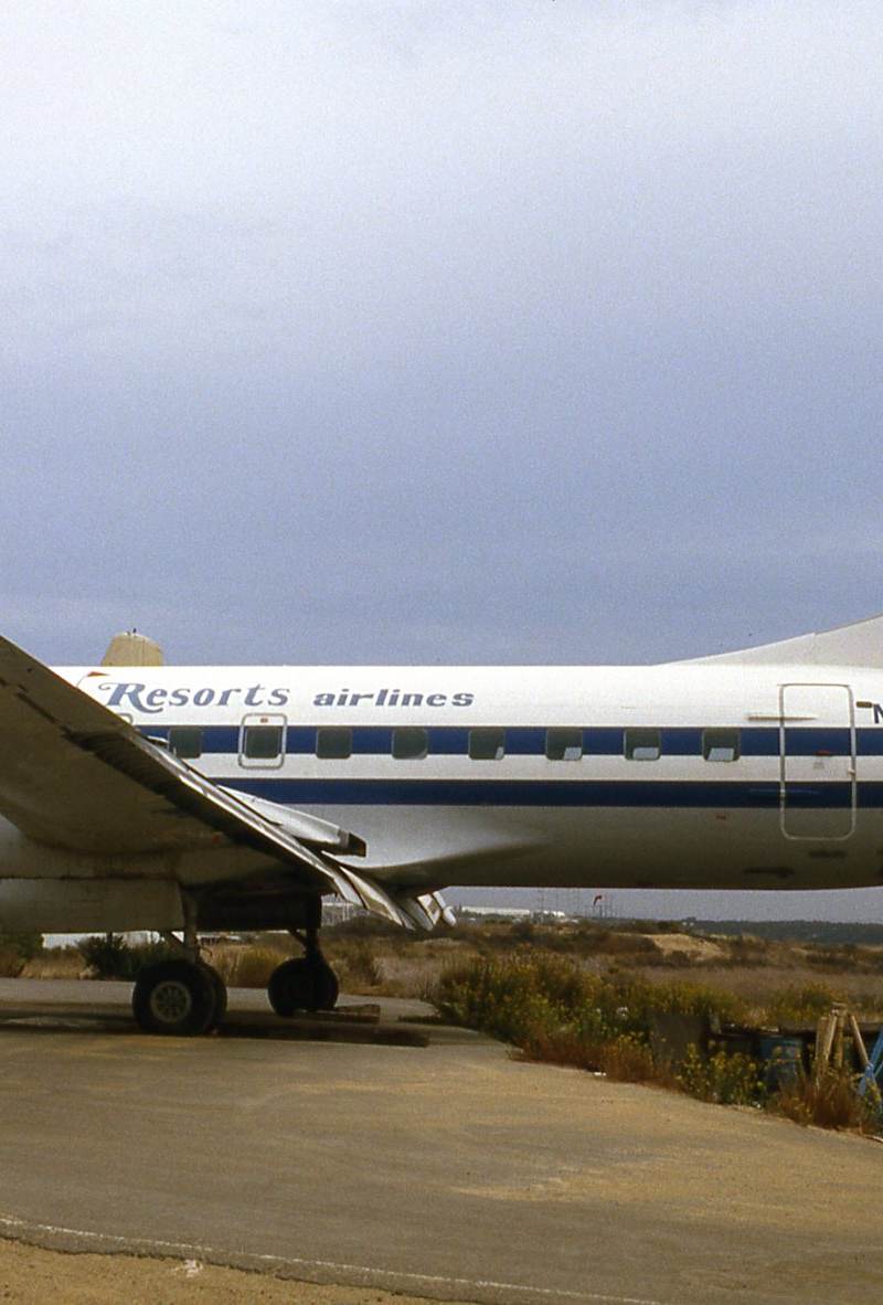 N827AA - Twin-engine aircraft