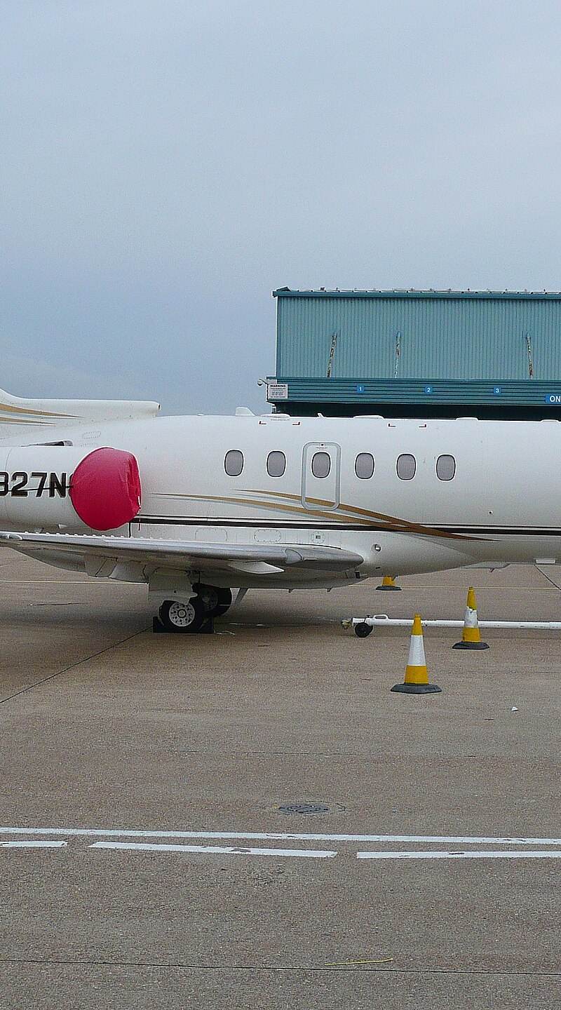 N827NS - Business jet