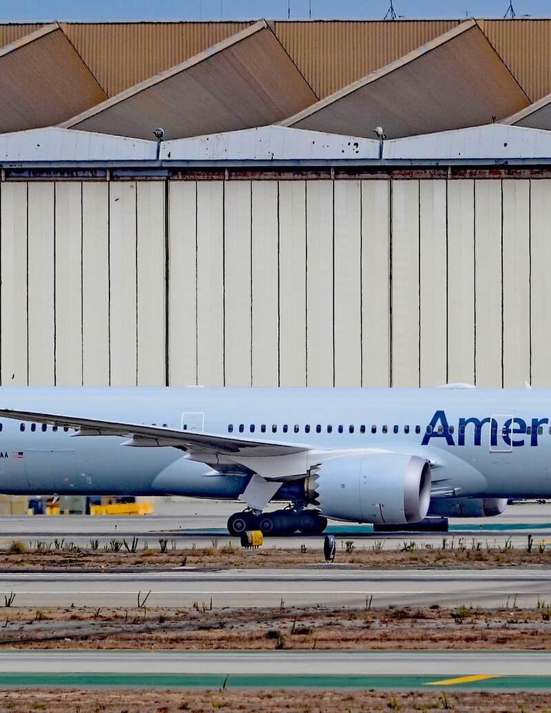 N828AA - Boeing