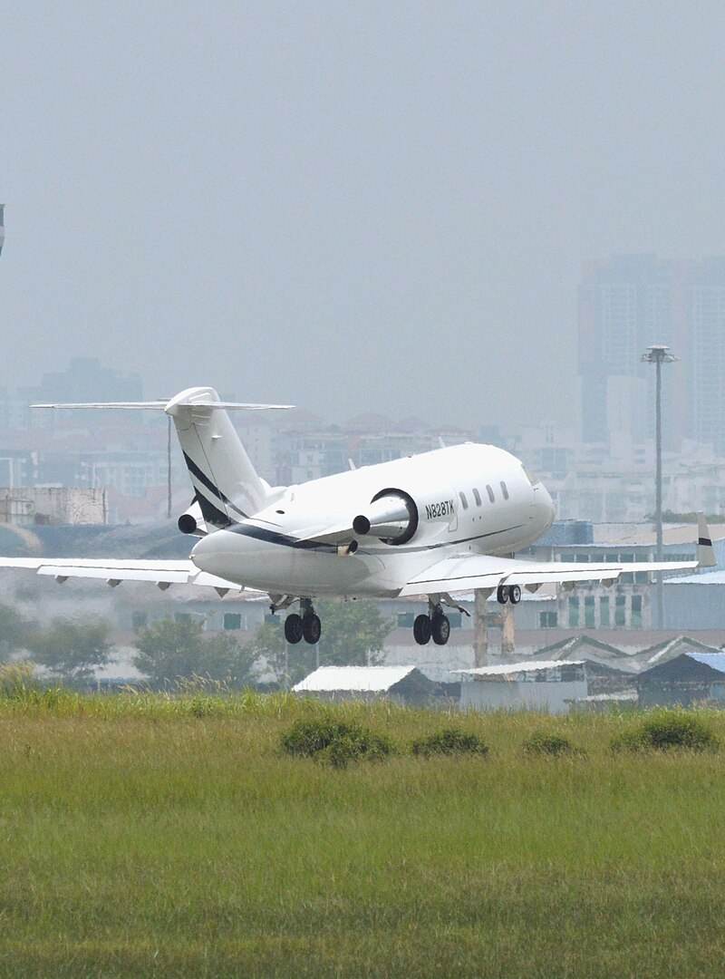 N828TK - Bombardier