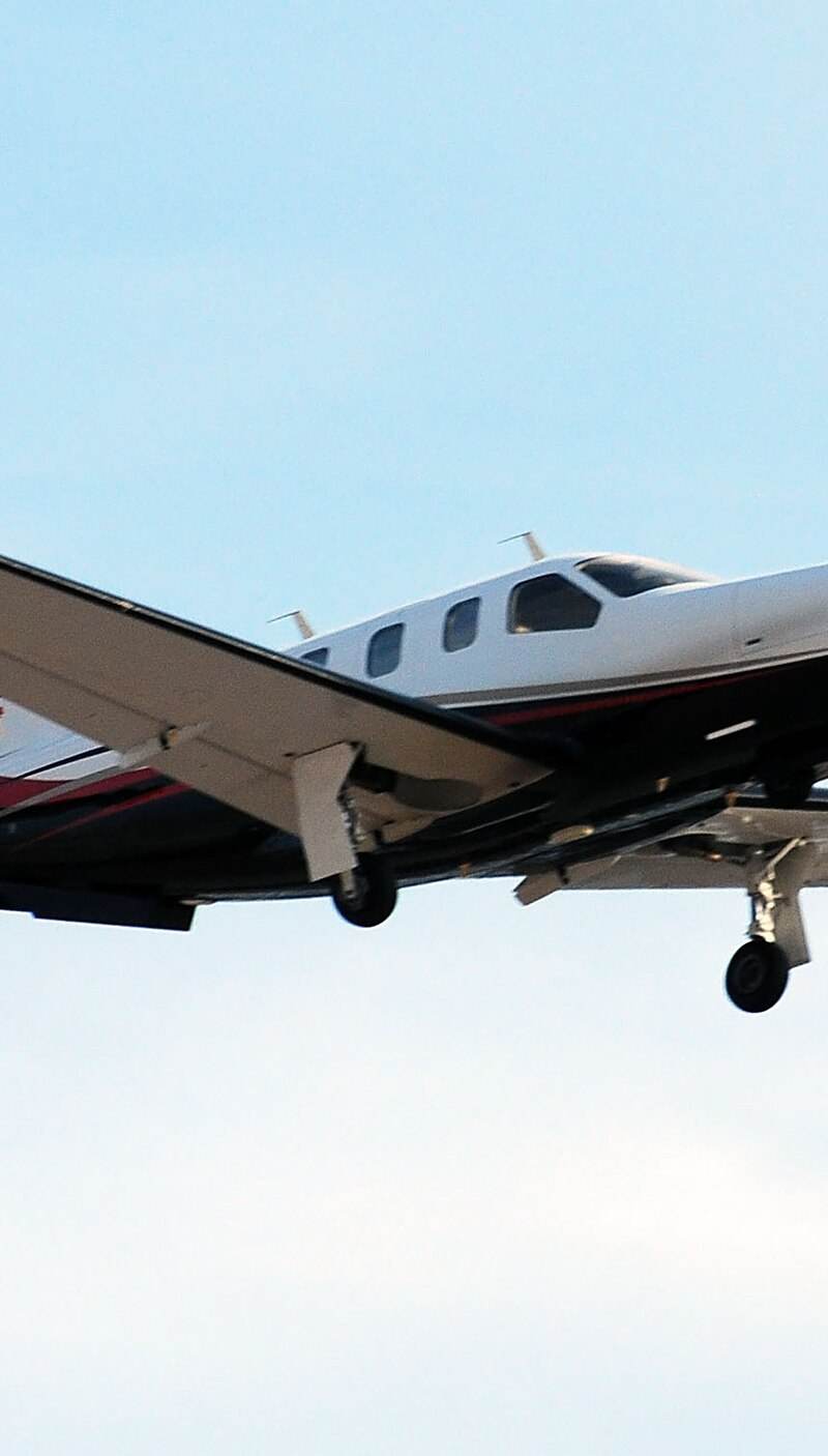 N98NF - Single-engine aircraft