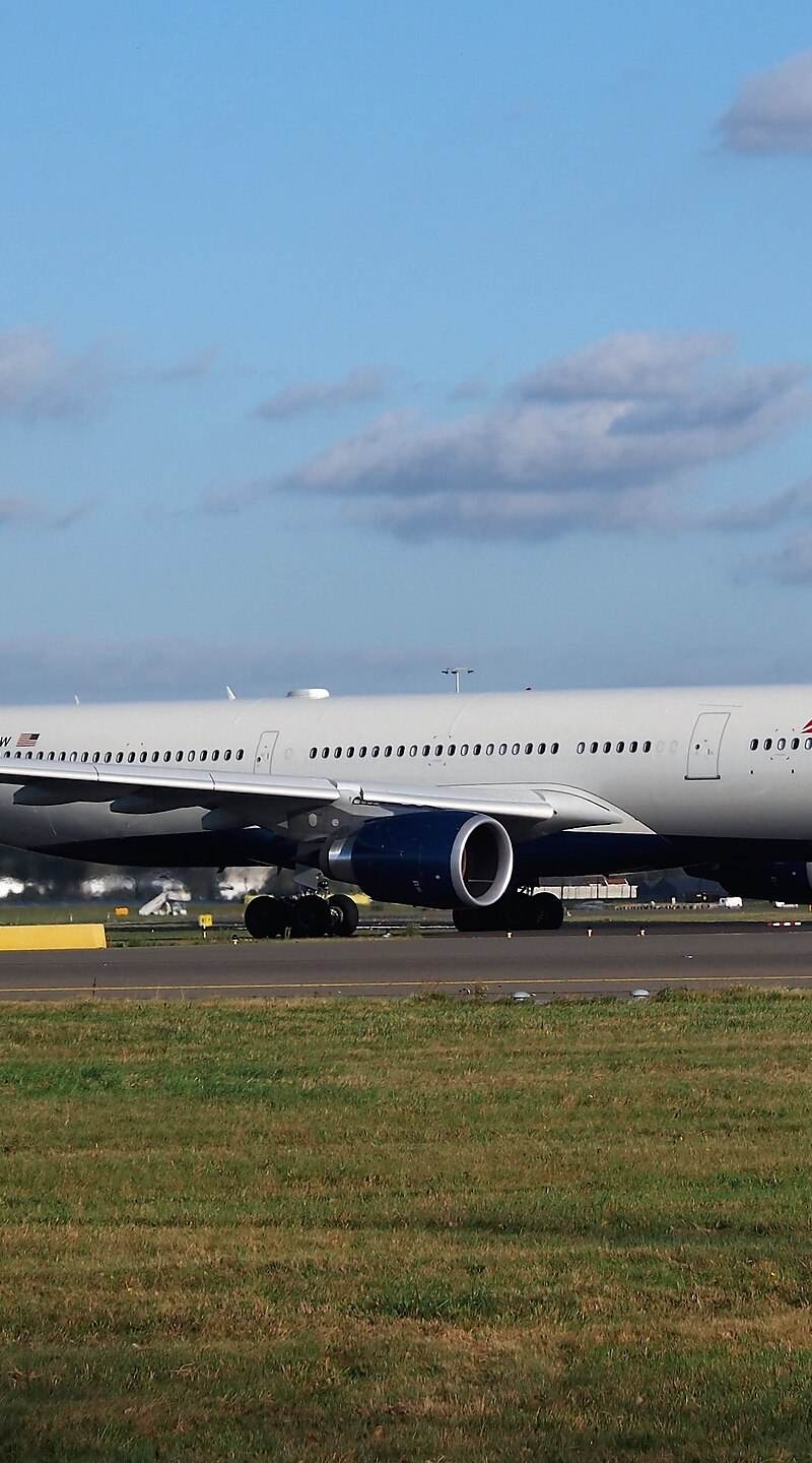 N829NW - Twin-engine aircraft