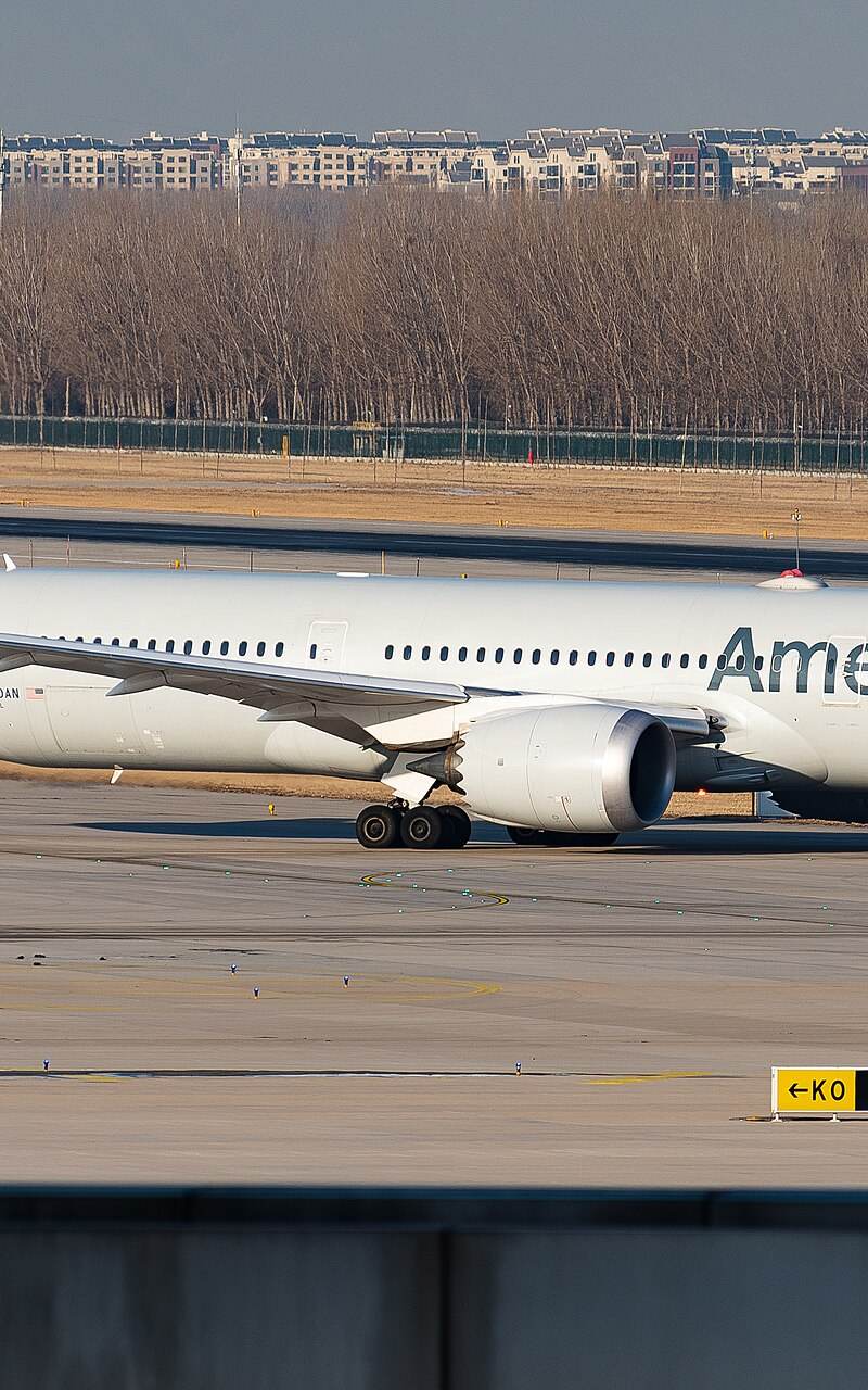 N830AN - Twin-engine aircraft