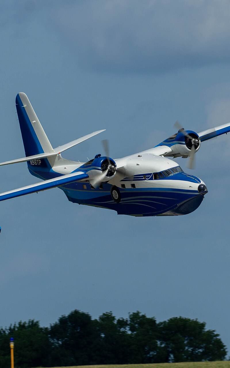 N98TP - Twin-engine aircraft
