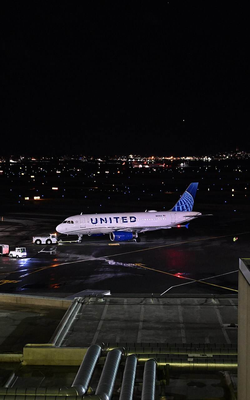 N830UA - Airbus