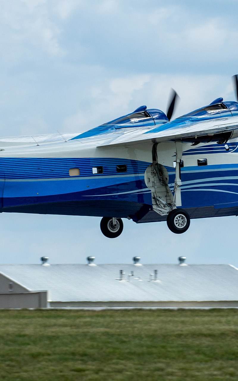 N98TP - Twin-engine aircraft