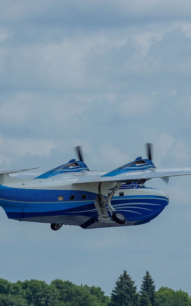 N98TP - Twin-engine aircraft