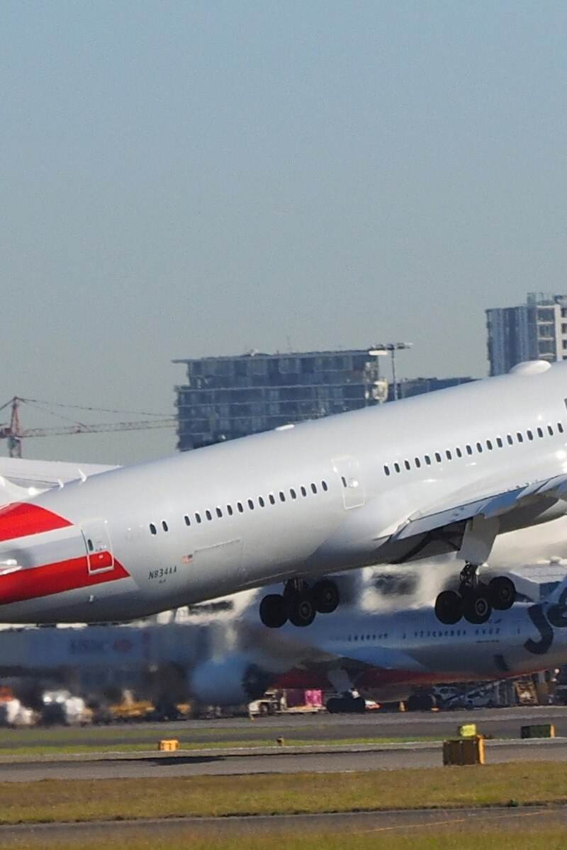 N834AA - Boeing
