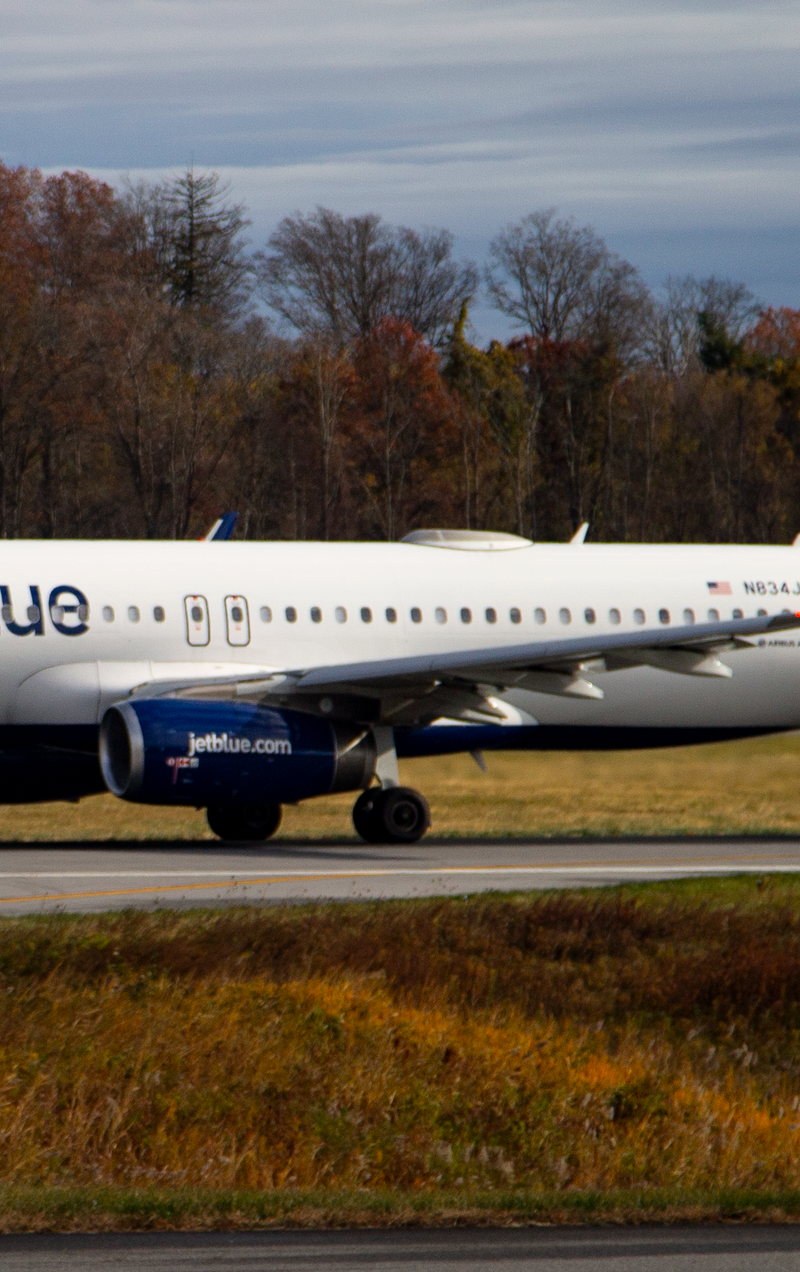 N834JB - Airbus