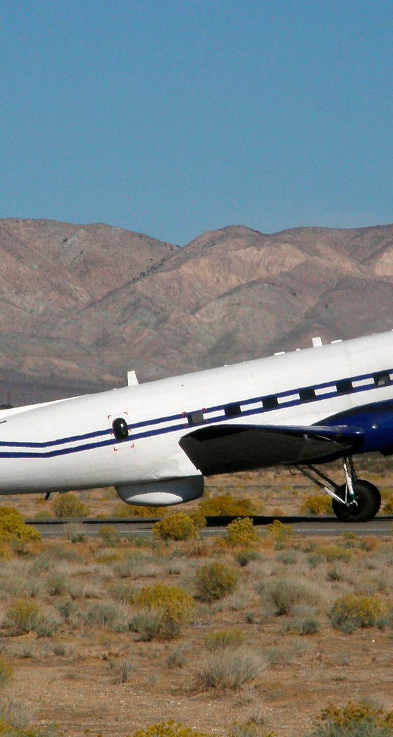N834TP - Twin-engine aircraft