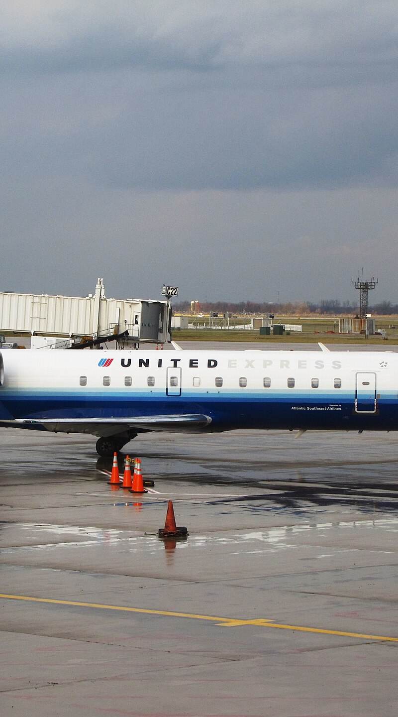 N835AS - Twin-engine aircraft