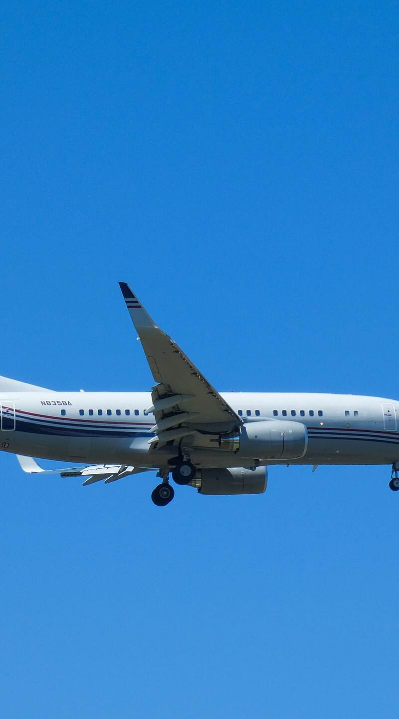 N835BA - Twin-engine aircraft