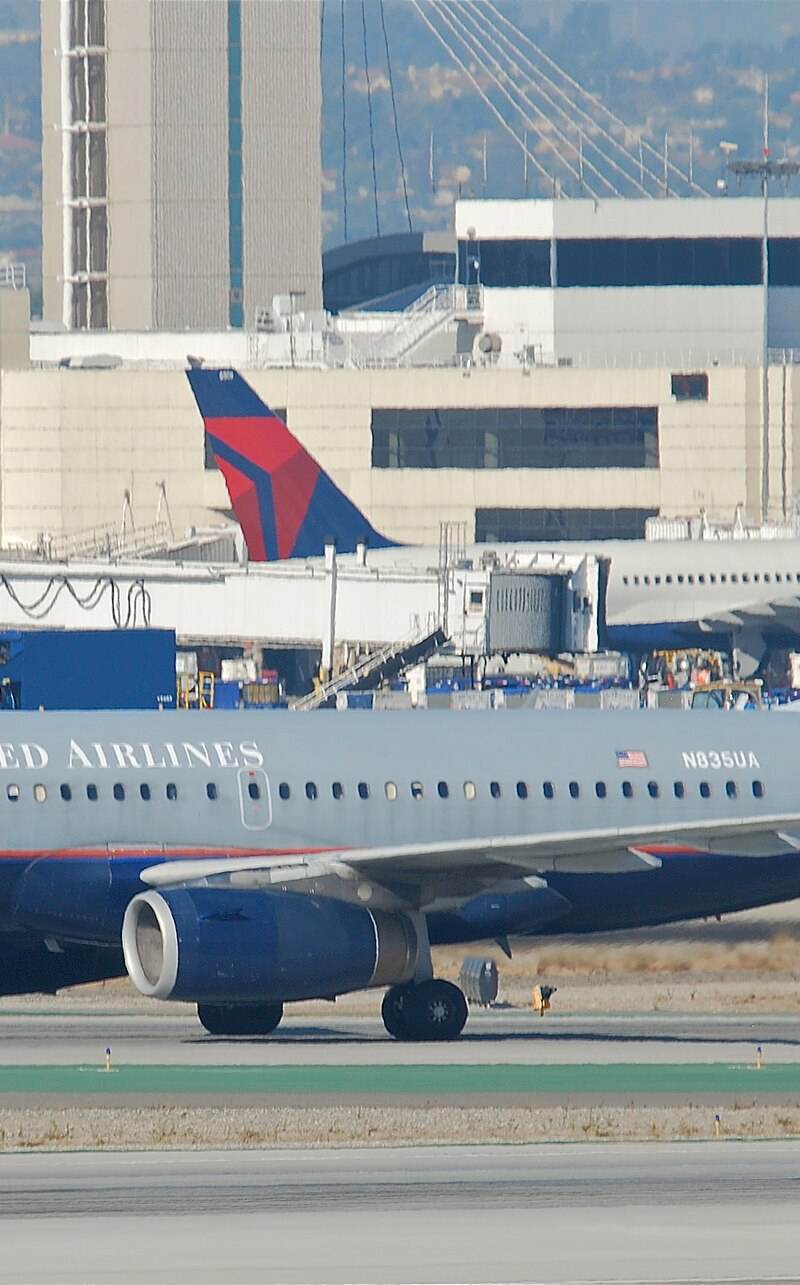 N835UA - Airbus