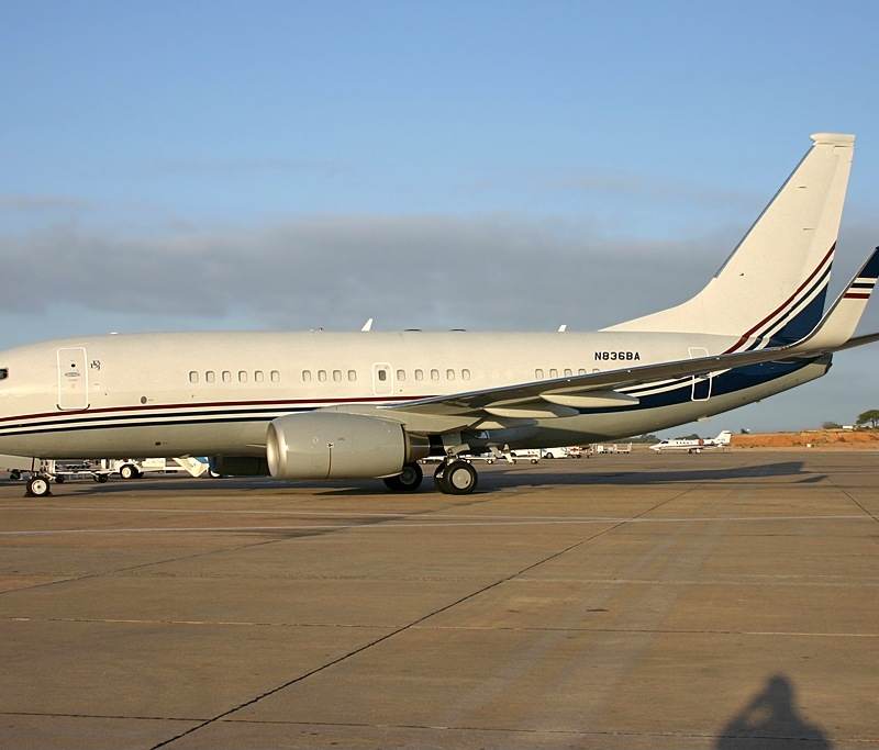 N836BA - Twin-engine aircraft