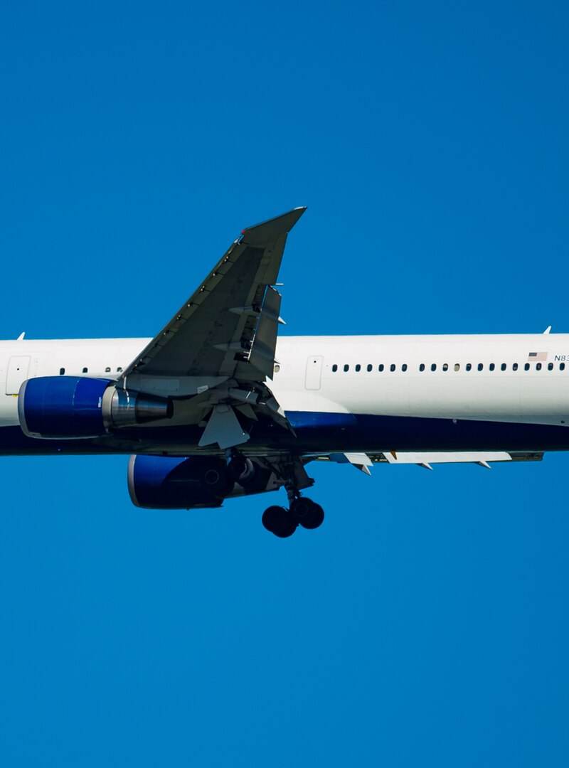 N836MH - Twin-engine aircraft