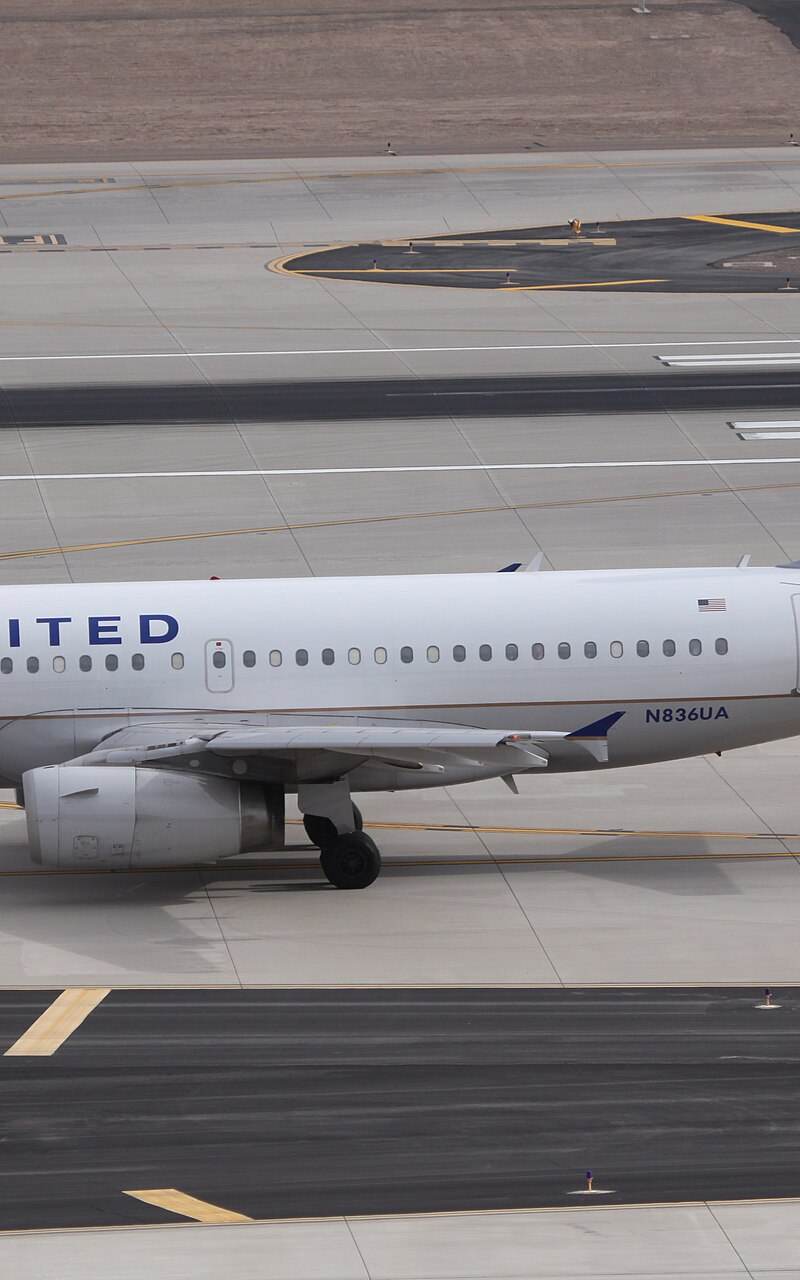 N836UA - Airbus