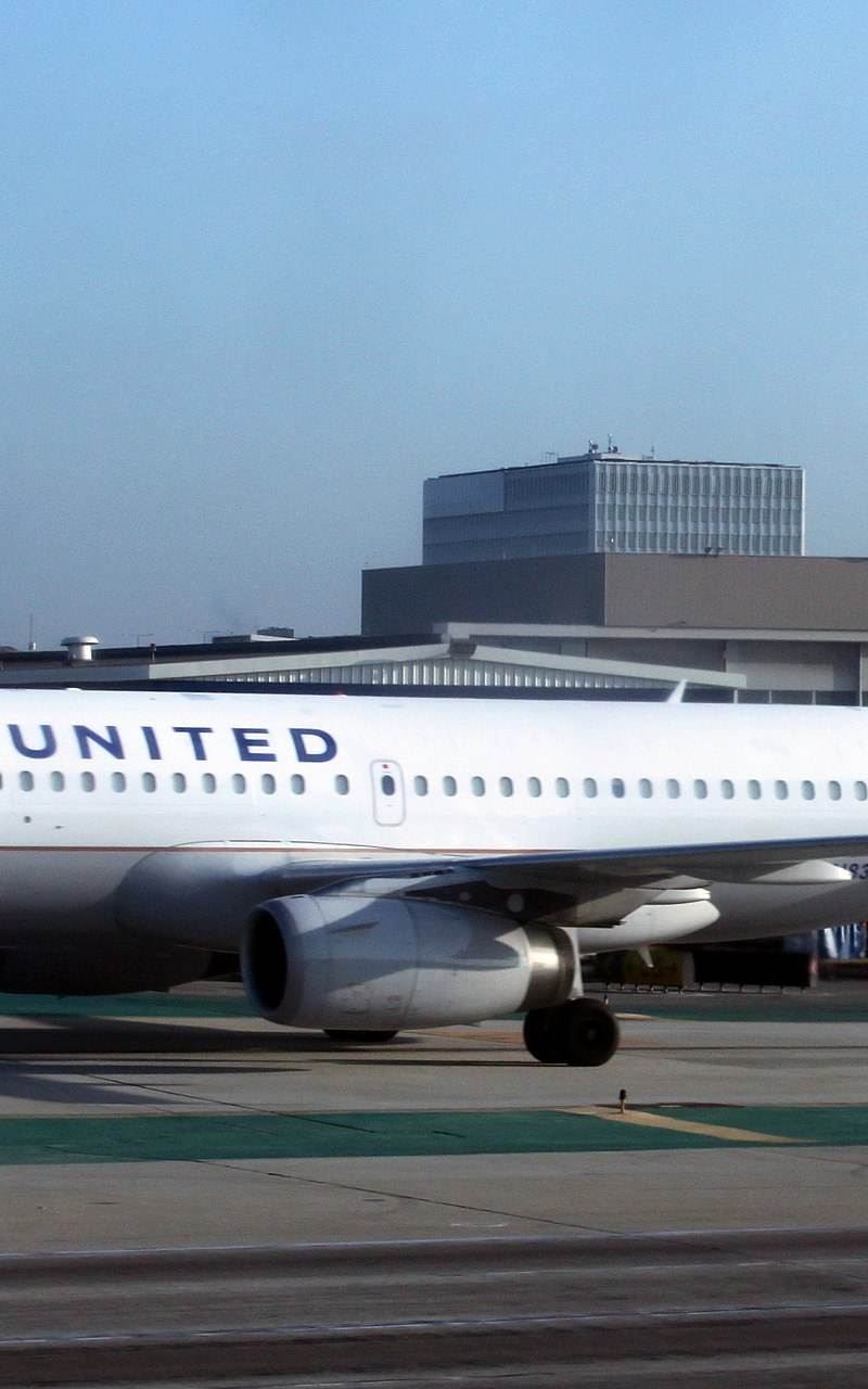 N836UA - Airbus