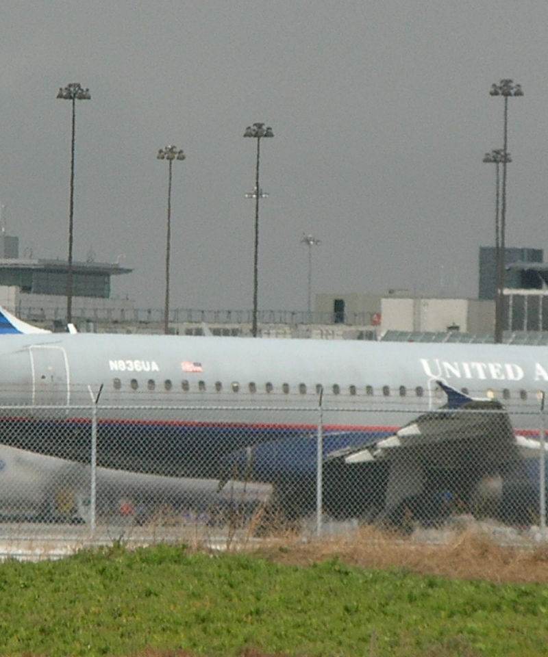 N836UA - Airbus