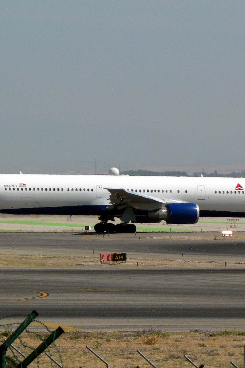 N837MH - Boeing