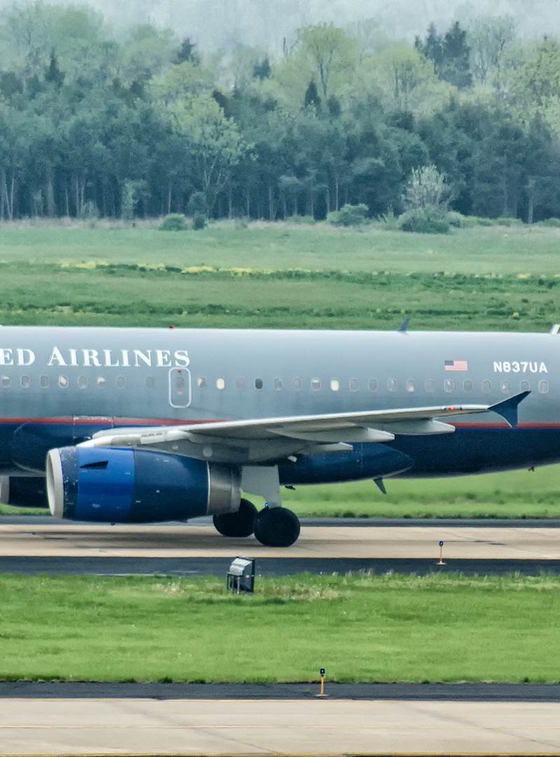 N837UA - Airbus