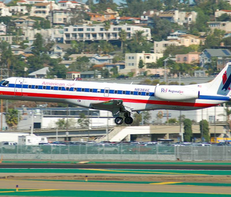 N838AE - Embraer