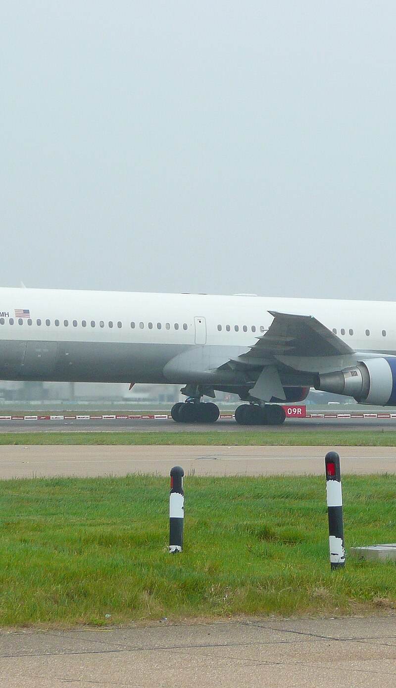 N838MH - Twin-engine aircraft