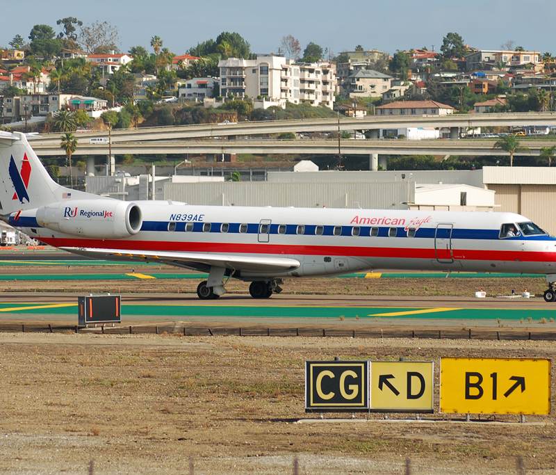 N839AE - Embraer