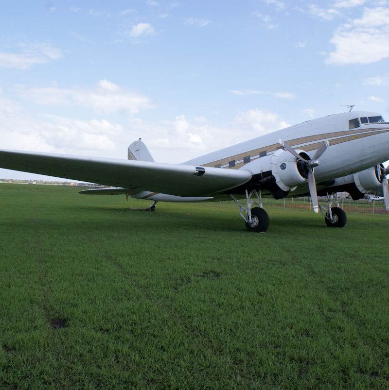 N839M - Douglas