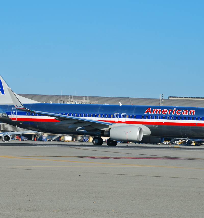 N840NN - Twin-engine aircraft