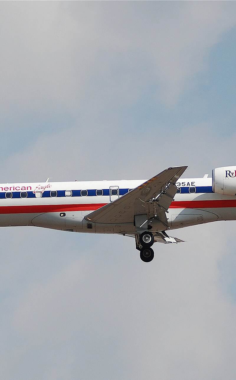 N841AE - Embraer