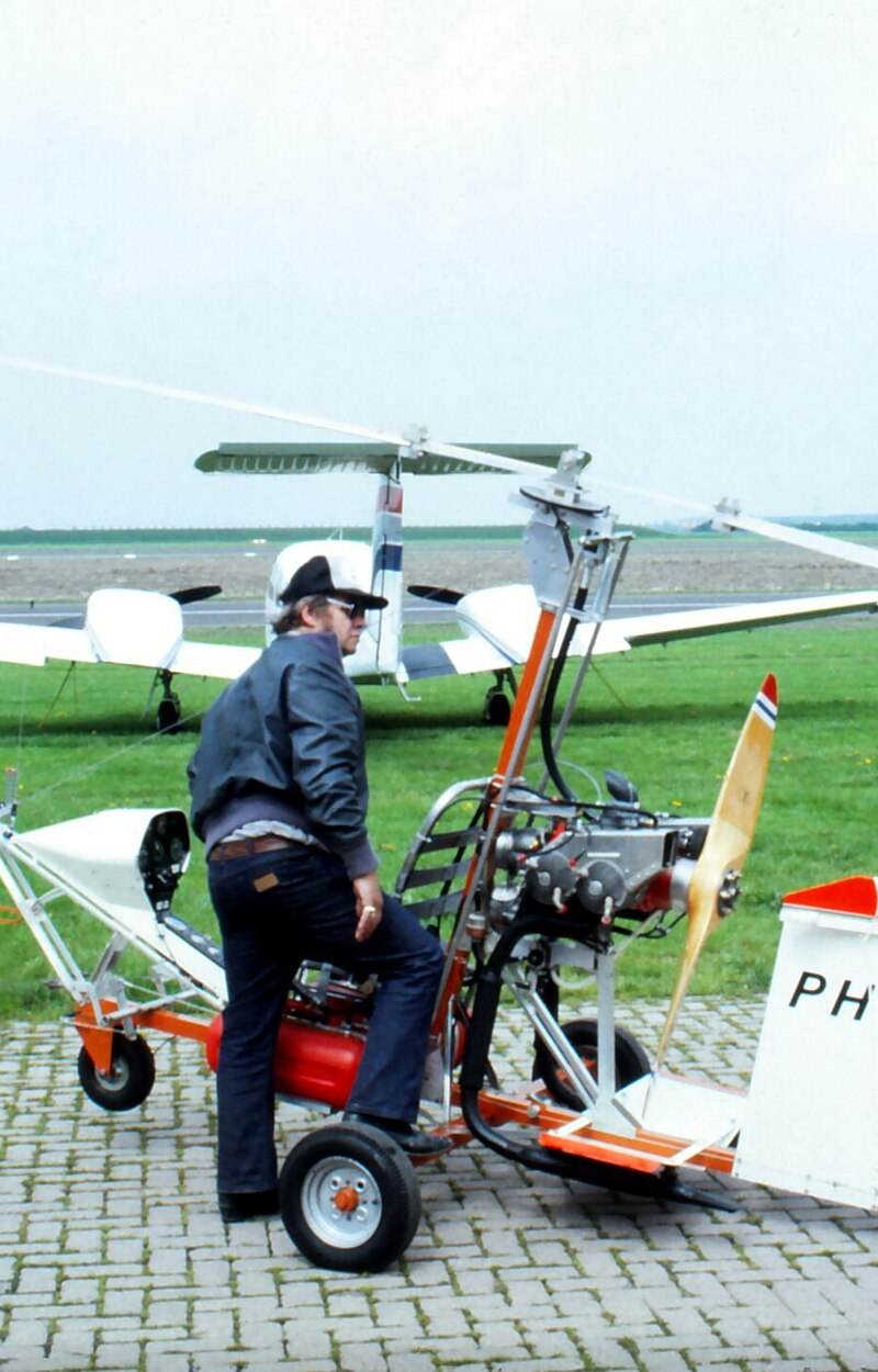  - Twin-engine aircraft