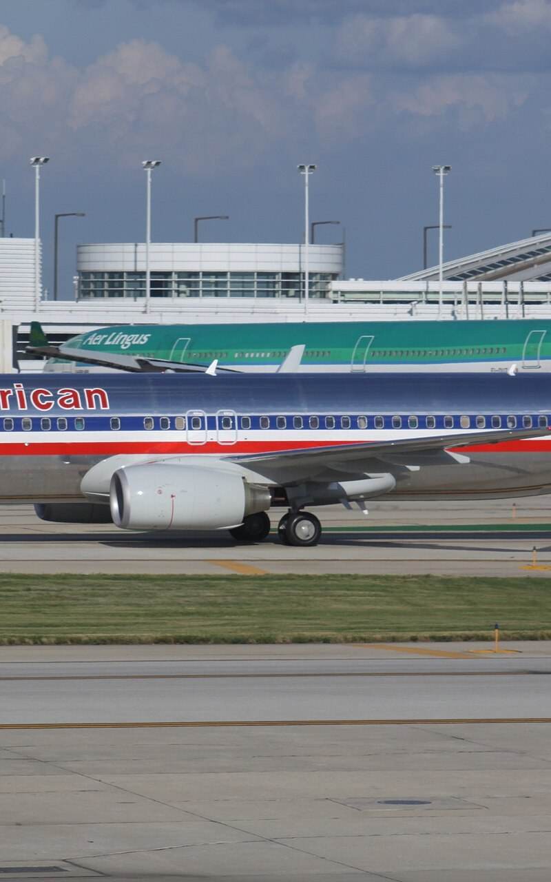 N842NN - Twin-engine aircraft