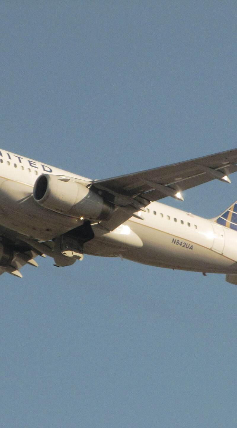 N842UA - Airbus