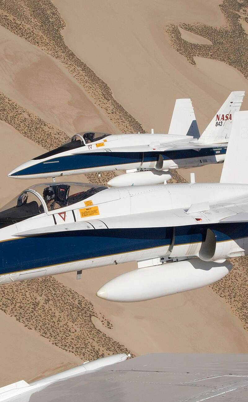 N843NA - Twin-engine aircraft