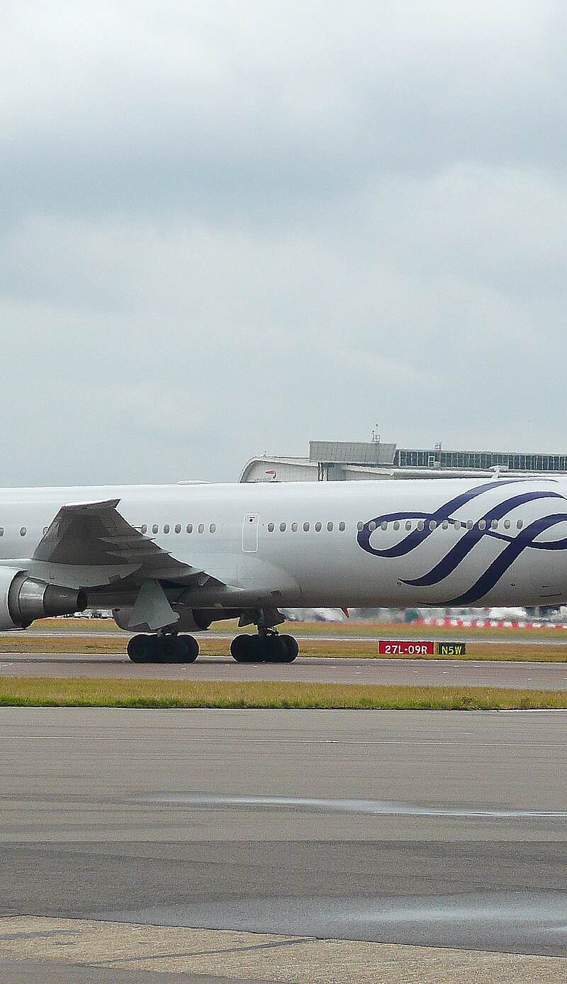 N844MH - Twin-engine aircraft