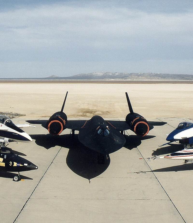N846NA - Twin-engine aircraft