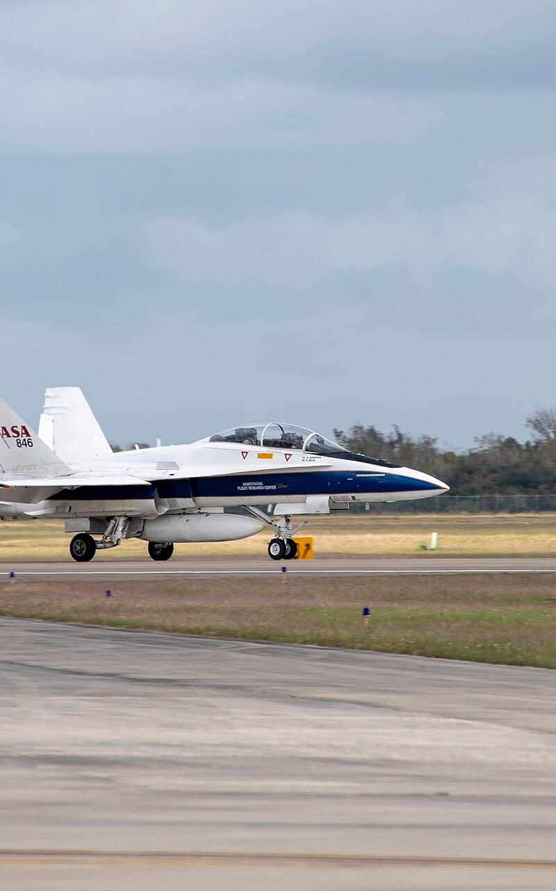 N846NA - Douglas