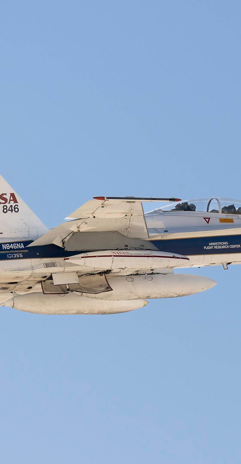 N846NA - Twin-engine aircraft